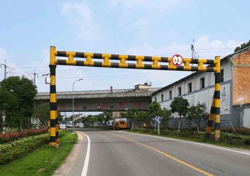 固原铁路限高架